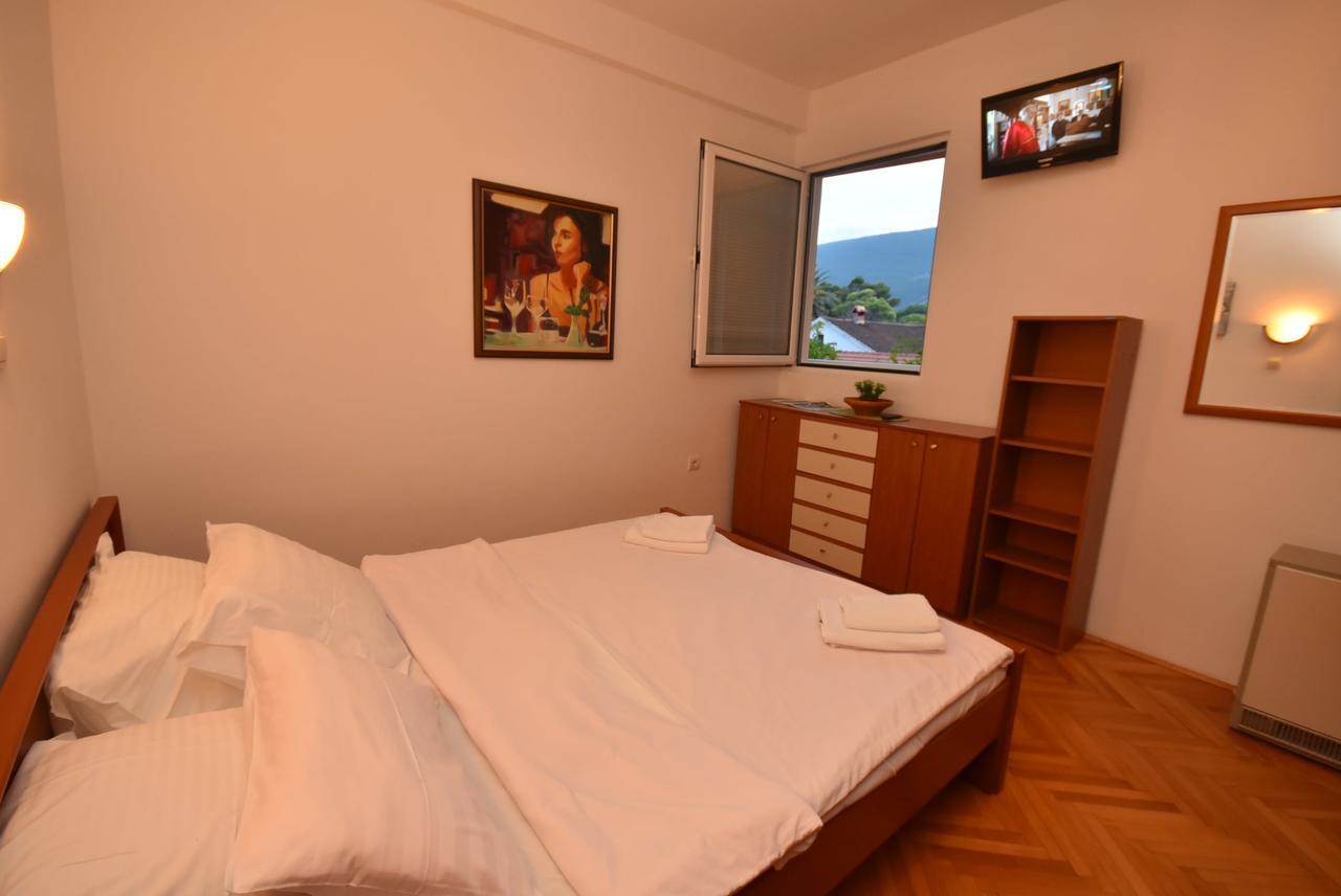 Grifone Igalo Appartement Herceg Novi Buitenkant foto